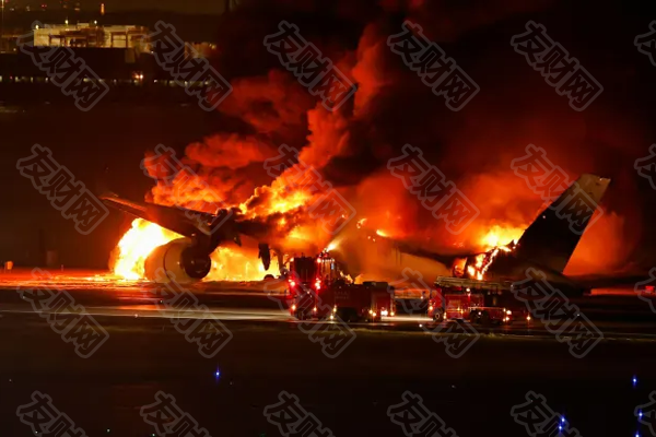 2025年01月10日:韩国济州航空坠机事件引发了对跑道尽头混凝土墙的质疑